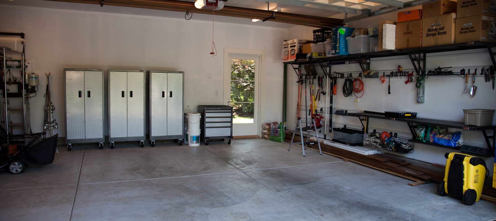 clean and organized garage